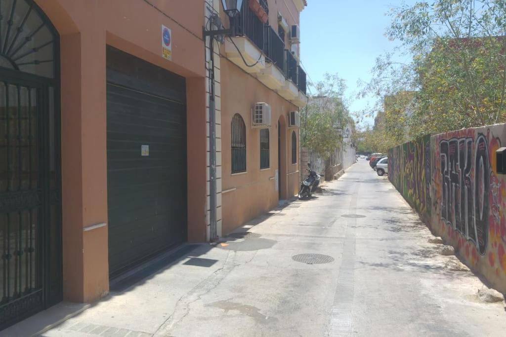 Apartamento Con Parking Gratis En El Centro De Malaga Daire Dış mekan fotoğraf