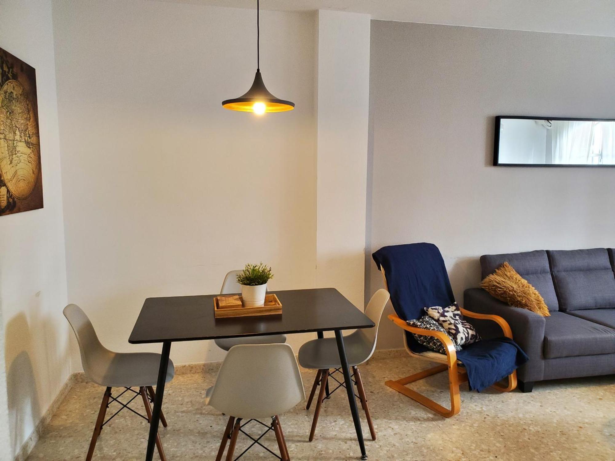Apartamento Con Parking Gratis En El Centro De Malaga Daire Dış mekan fotoğraf